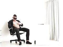 Maskurbate - Introducing Blonde Muscly Hunked Luke Ward