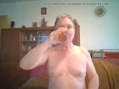 daddy hunk swallows cum