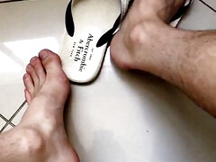 Abercrombie & fitch: foot worshipped