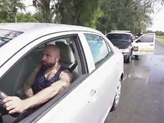 Cop get a surprise when he asked him to pull over