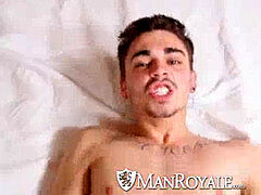 ManRoyale - 9 Incher Tommy Defendi ravages Asher