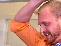 Tall teddy deep-throating bosses stiffy at work