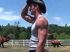 Kyle is a strong fucker who jerks off a lot