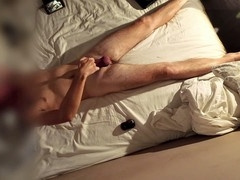 Uncut stud Hornycrodick gets handsfree jizz-shotgun action