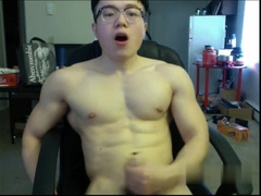 董新尧肌肉2,共8部