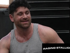 Fucky-fucky Abandoned Mechanic Cheats On Wifey wt Wooly Oil Up Muscle - Ty Roderick, Boyfriend Butler