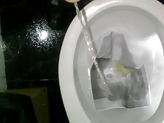 Meando para humillar a la EX de un amigo