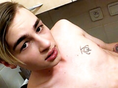 Bieber-esque twink getting his amateur butthole banged