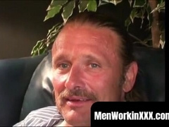 MenWorkinXXX.com - Abnormal mature bummer man slaps his firm man meat until he finishes off