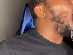 Fellating Dl trade pecker