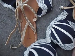 cumming over wife's new sandals and panties