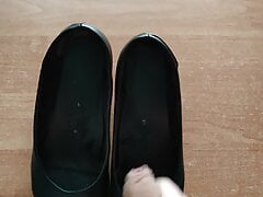 Cum in stepmom's shoes