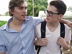 Young hunk convinces sexy gay nerd to fuck his ass
