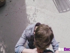 Step brothers Have A Threesome, Fuck Outdoor For Neighbors To Watch