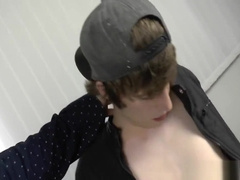 Limousine Boys Ariel Varga -Handjob 02.