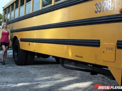 Rubia, Tetona, Rostro sentado, Corridas faciales, Madres para coger, Orgía, Colegiala, Afeitado