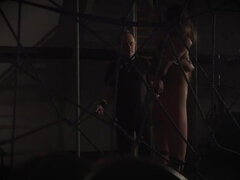 18 ans, Bondage domination sadisme masochisme, Fétiche, Hard, Orgasme, Pisser, Rugueux, Gicler