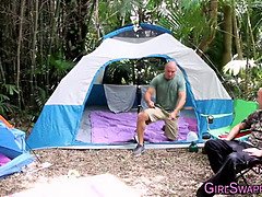 Sperma in gezicht, Hd, Buiten, Feest, Schreeuwen, Taboe, Tiener, Tieten likken