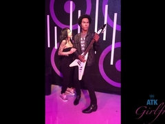 Leie, Braunhaarige, Freundin, Masturbation, Muschi, Rasiert, Titten