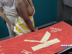 Gros seins, Rondelette, Noir ébène, Époux mari, Mère que j'aimerais baiser, Huilée, Nénés, Épouse