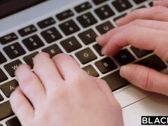 Cul, Sucer une bite, Brunette brune, Collège université, Mignonne, Hd, Interracial, Étudiant