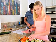 Blond, Pijpbeurt, Sperma shot, Hd, Geschoren, Mager, Tiener, Tieten likken