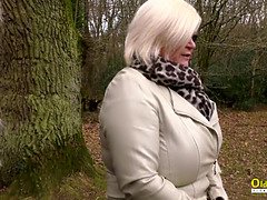 ブロンド, イギリス人, エロ熟女, レズビアン, 母, 自然山雀, オマンコ, 義母