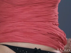 Gros seins, Attrapée, Femme couguar, En levrette, Hd, Femme au foyer, Époux mari, Mère que j'aimerais baiser