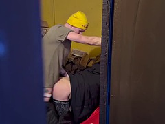 Enthousiasteling, Anaal, Pijpbeurt, Sperma shot, Homo, Interraciaal, Russisch, Toilet