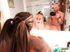 Grosser arsch, Grosser schwanz, Grosse titten, Blasen, Hundestellung, Milf, Pov, Titten