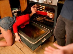 Любители, Большой член, Семяизвержение, Сперма на лице, Белье, Мастурбация, Сестра, Тату