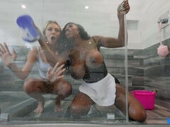 Dormitorio, Rubia, Corridas faciales, Lesbiana, Masturbación, Coño, Trio, Uniforme