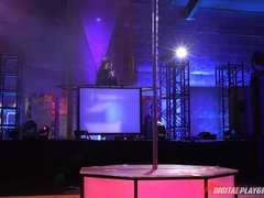 Schwarz, Verein, Fingern, Latina, Lecken, Natürlichen titten, Piercing, Muschi