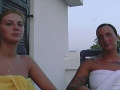 Фистинг, Лесбиянка, Мастурбация, На природе, Киски, Софткор, Молоденькие, Игрушки