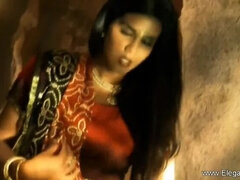 Азиатки, Женщины, Хд, Индианки, Межрасовый секс, Массаж, Милф, Соло