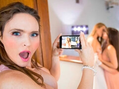 Cunnilingus, Morena, Besar, Lamidas, Masturbación, Estriptis, Tatuaje, Adolescente