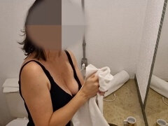 Blasen, Gehörnter ehemann, Sperma im mund, Aufs gesicht abspritzen, Ehemann, Party, Dusche, Ehefrau
