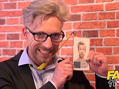 Gros cul, Grosse bite, Gros seins, Brunette brune, Orgasme, Rugueux, Criant, Plan cul à trois