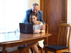 Anal, Gros seins, Sucer une bite, Brunette brune, Queue, Hard, Mature, Adolescente