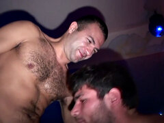 アナル, 彼氏, ゲイ, 毛深い, 手コキする, プール, ポルノスター, タトゥー