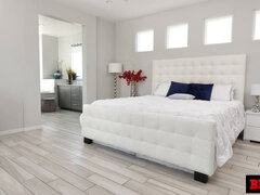 Grosse bite, Gros seins, Blonde, Sucer une bite, En levrette, Chevaucher, Solo, Mouillée