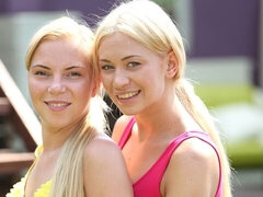 Kont, Blond, Vingeren, Likken, Masturbatie, Geschoren, Strippen, Tieten likken