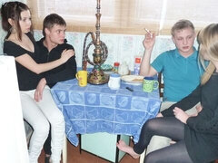 Grosser schwanz, Blasen, Flotter vierer, Hardcore, Party, Russisch, Dürr, Jungendliche (18+)