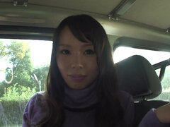 Asiatisch, Blasen, Auto, Sperma im mund, Öffentlich, Scherzbold, Spielzeuge, Vibrator