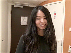 Enthousiasteling, Grote lul, Zwart, Universiteit, Sperma in gezicht, Gigantische lul, Tiener, Thais