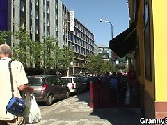 ブロンド, エロ熟女, イマラチオ, お婆さん, オナニー, 淫乱熟女, 母, 義母