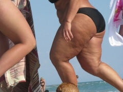 Belle grosse femme bgf, Plage, Gros cul, Gros seins, Grosse, Fait maison, Mature, Mère que j'aimerais baiser