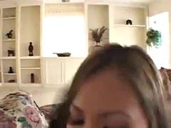 Anal, Asiatique, Sucer une bite, Brunette brune, Tir de sperme, Léchez, Peter north, Pov