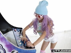 Азиатки, Очки, Секс без цензуры, Межрасовый секс, Крошечные, Бритые, Молоденькие, Сиськи