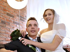 Blasen, Gehörnter ehemann, Tschechisch, Hardcore, Reif, Geld, Jungendliche (18+), Ehefrau